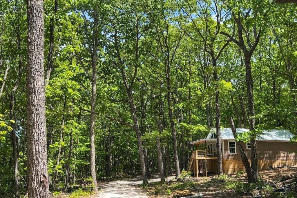 Coyote Cabin At Woodland Retreat At Desoto Beside Desoto State Park Форт Пейн Екстериор снимка