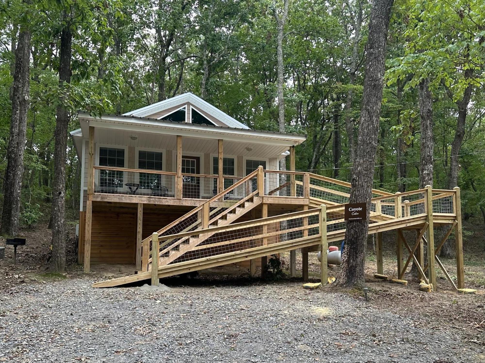 Coyote Cabin At Woodland Retreat At Desoto Beside Desoto State Park Форт Пейн Екстериор снимка